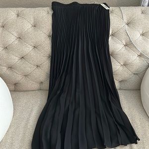 Max studio black skirt